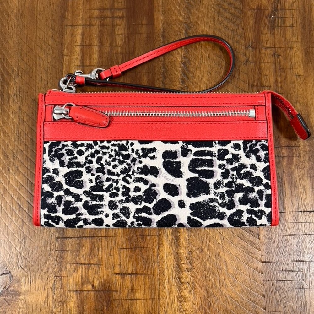 EUC Authentic COACH Legacy Ocelot Zippy Leopard Coral Wallet/Wristlet #47987